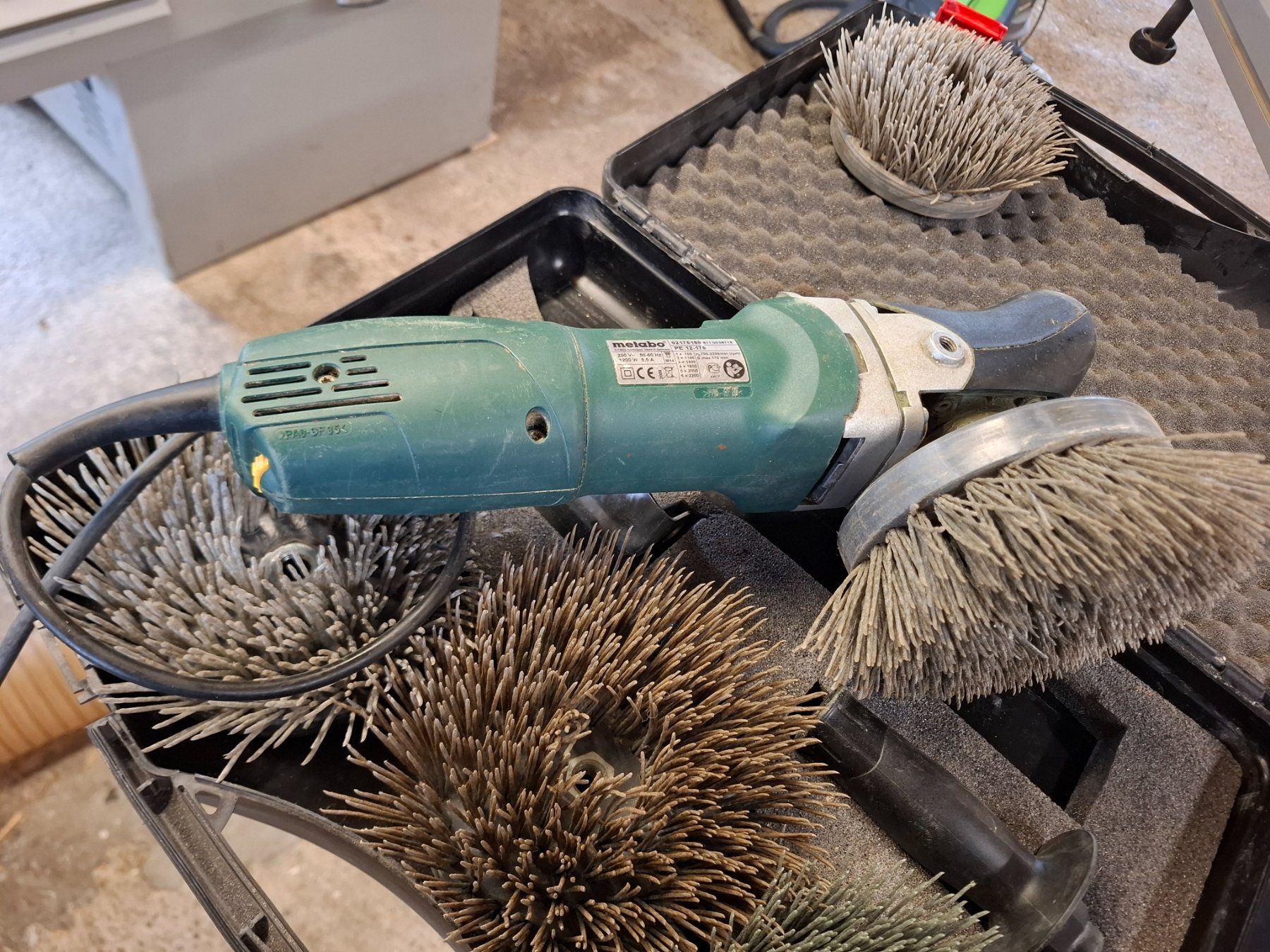 Tutte le macchine: Bürstmaschine Metabo – Usato da Dickbuch venduto da Iban1