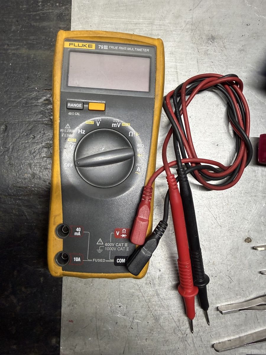 Fluke Mesurer: Multimetee fulke 79 – D'occasion à Choex par Adri27000