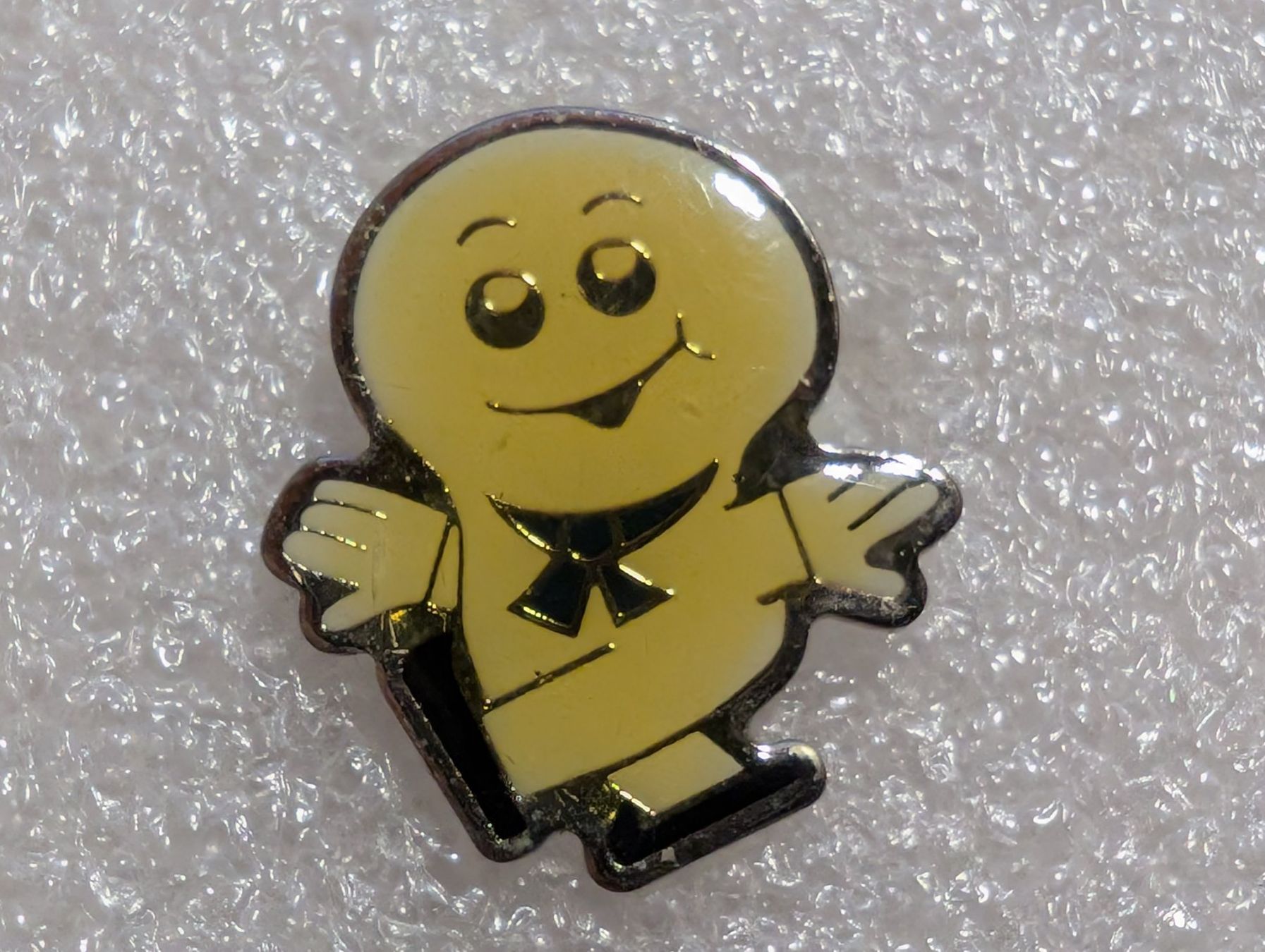 Plaketten & Abzeichen: Ansteckpin 256: Maga Bio – Gebraucht aus Oppligen von Pin-Fall-Shop