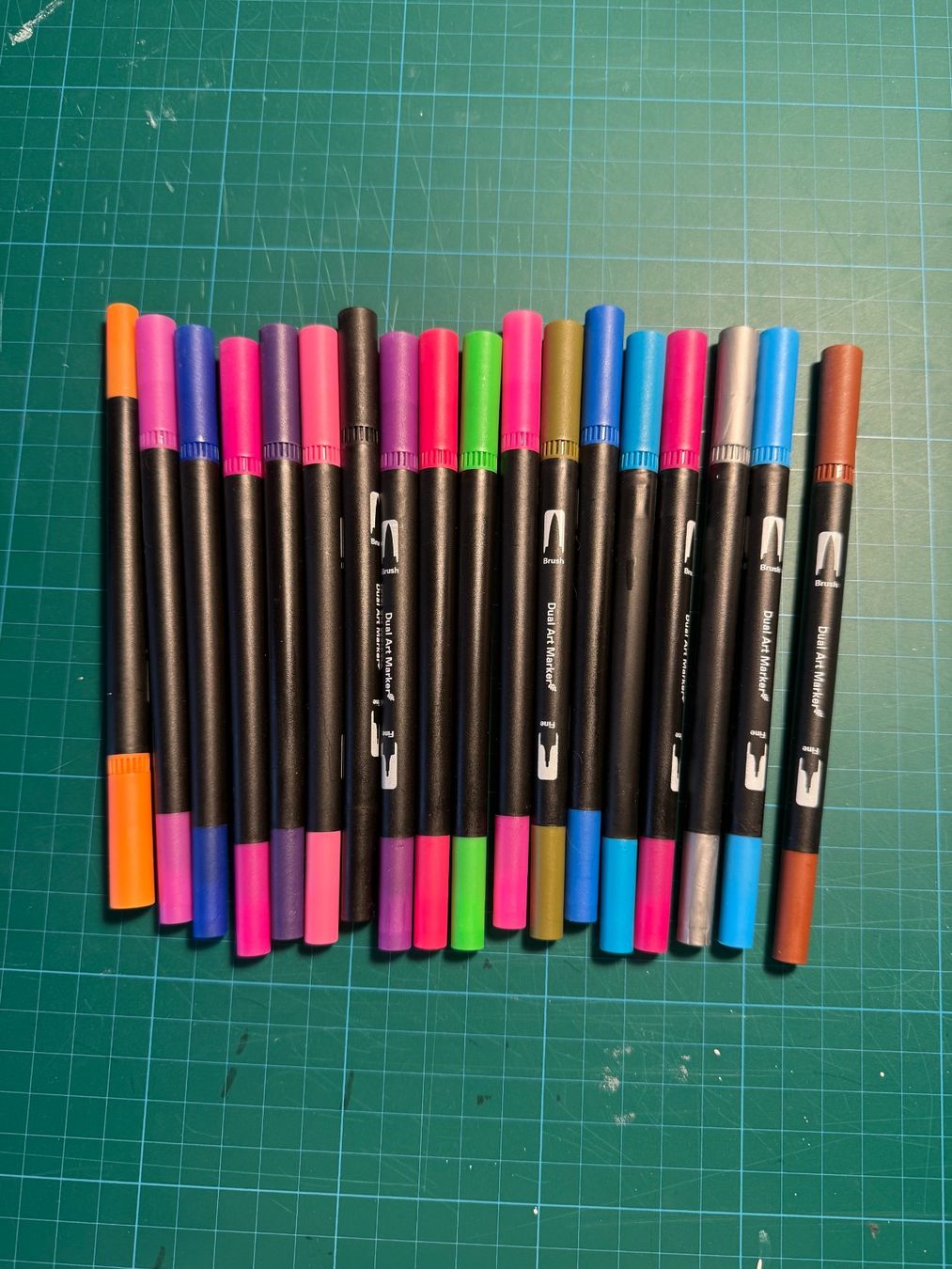 Penna & Evidenziatori: 36 Dual Art Marker – Nuovo (secondo la descrizione) da Riniken venduto da Chippie222000 1