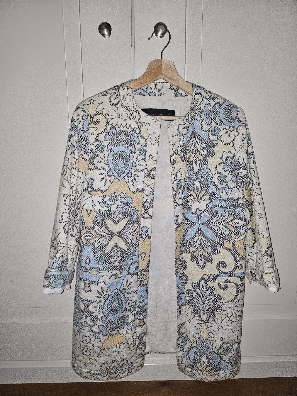 Jacken: Lange light Blaser Zara  – Gebraucht aus Luzern von atm_2b6m