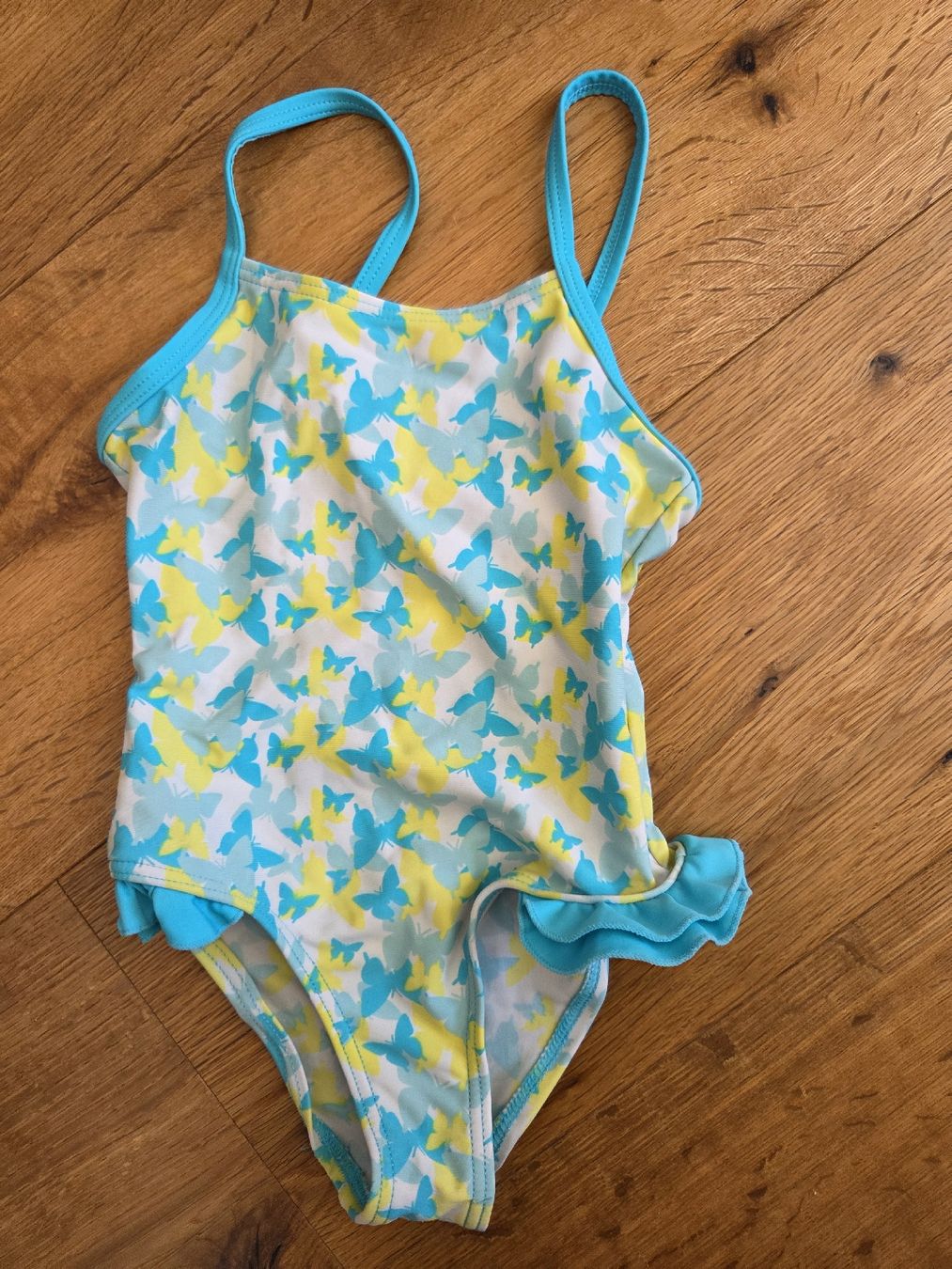 Costumi da bagno & Bikini: Badekleid Gr. 98, Badkleid, Schmetterlinge, Badeanzug – Usato da Ottikon venduto da swiftchocolate