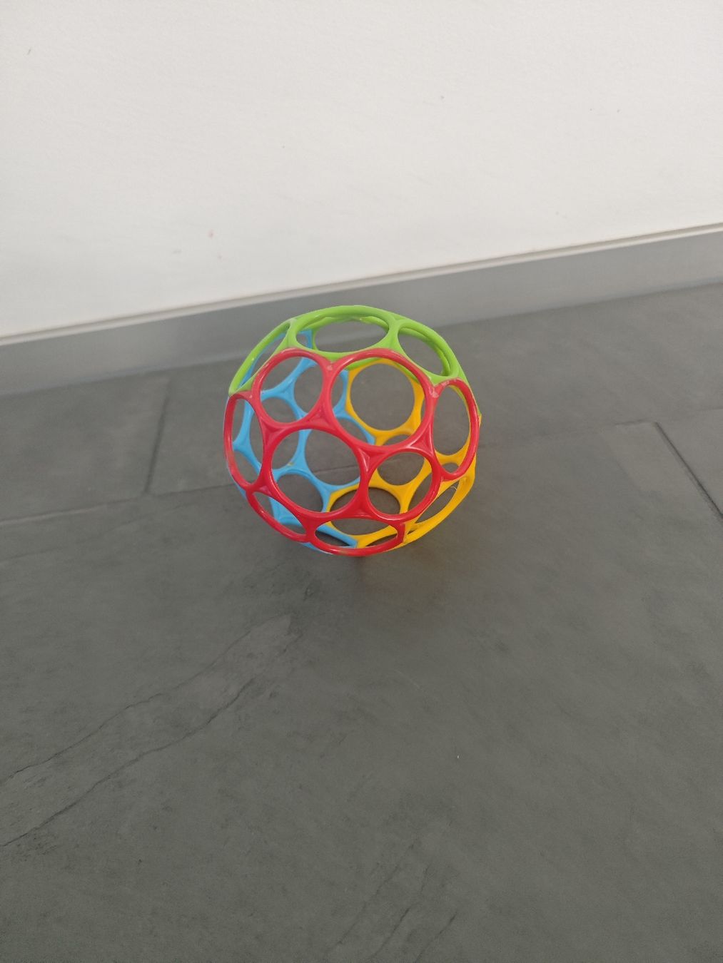 Palloni: Oball Greifball, bunt und leicht, ab 0+ Monate – Usato da Thalwil venduto da ber_vd7x