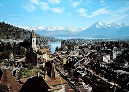THUN und die Alpen