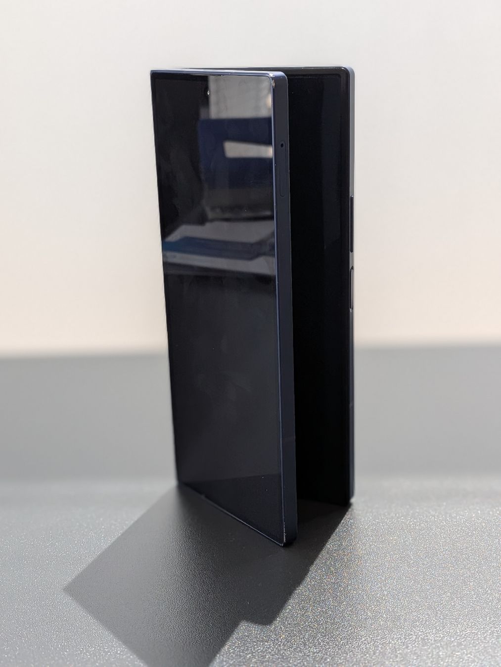 Samsung Telefoni cellulari / Smartphones: Samsung Galaxy Z Fold 6 dunkelblau – Usato da Wila venduto da she_zp9l 1
