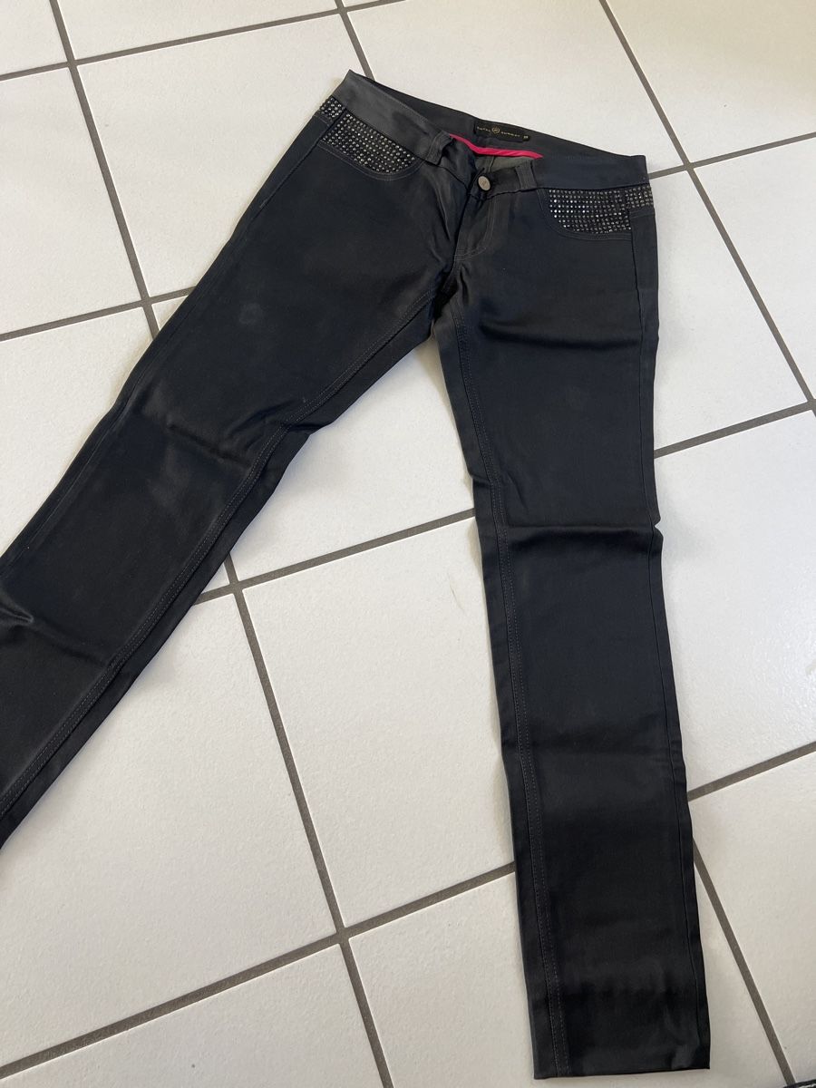 Jeans: Jeans – Usato da Oberuzwil venduto da DanaB01