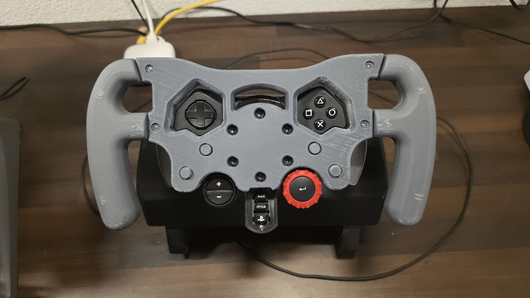 Pneus & Kompletträder: Logitech G29 custom steering wheel and base wheel – Gebraucht aus Netstal von Tim12345678910