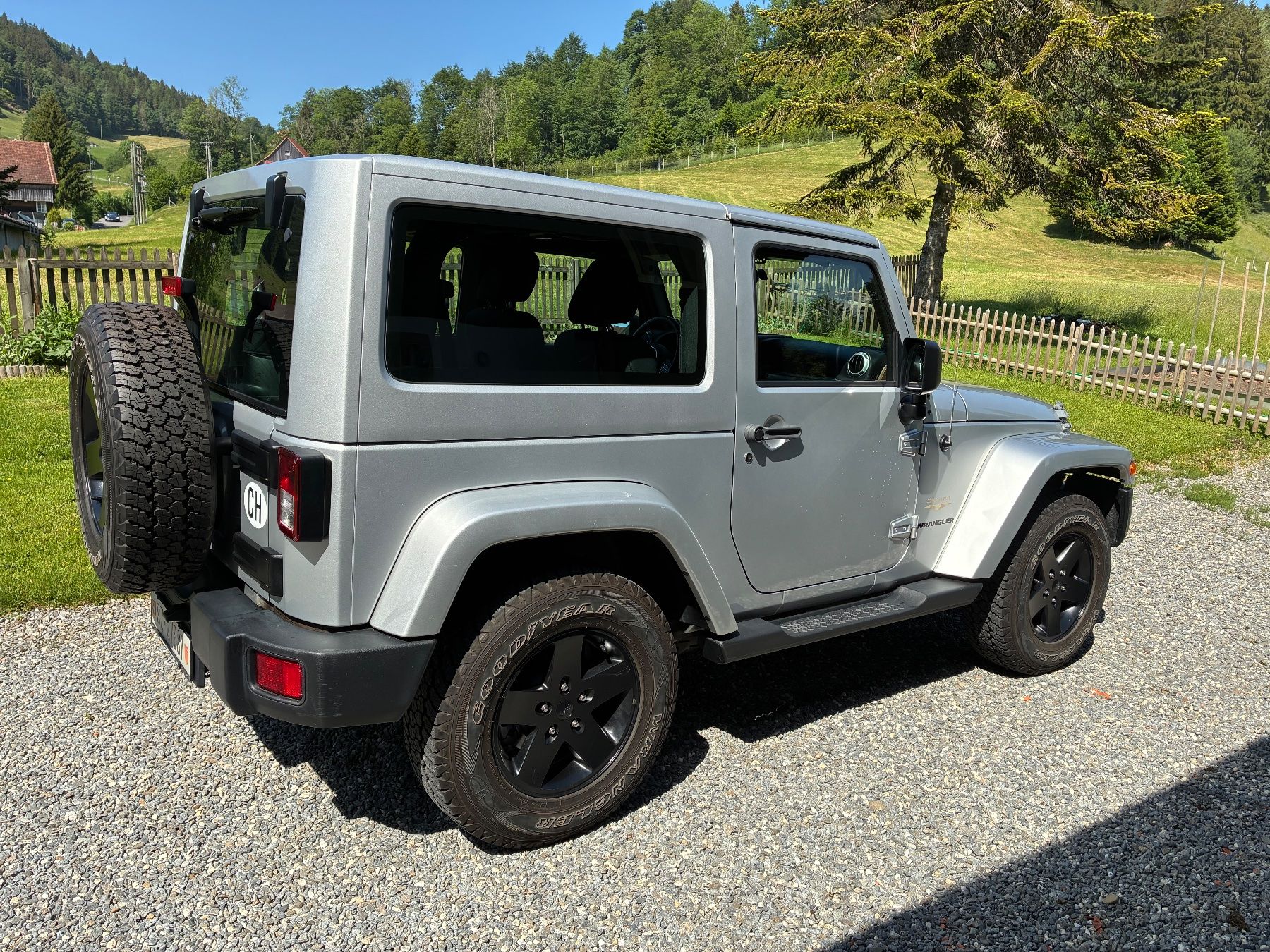 Jeep Automobili: Jeep Wrangler 3.8 Sahara – Usato da Egg SZ venduto da Km6 4
