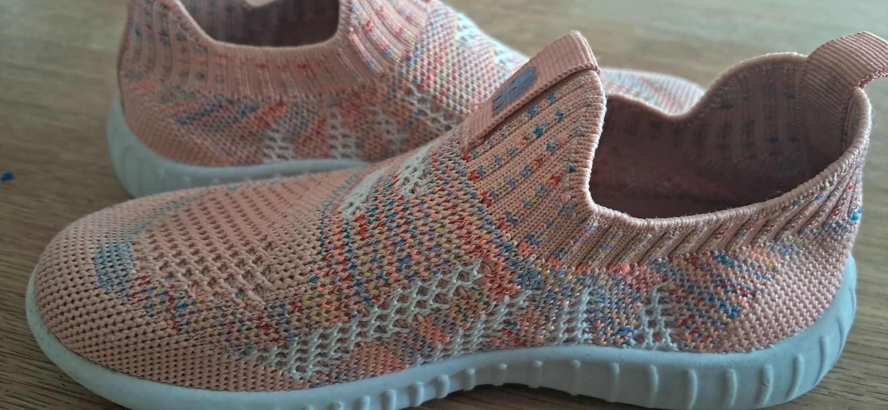 Schuhe für Mädchen: Elefanten Grösse 28 – Gebraucht aus Nidau von Darkpooh 3