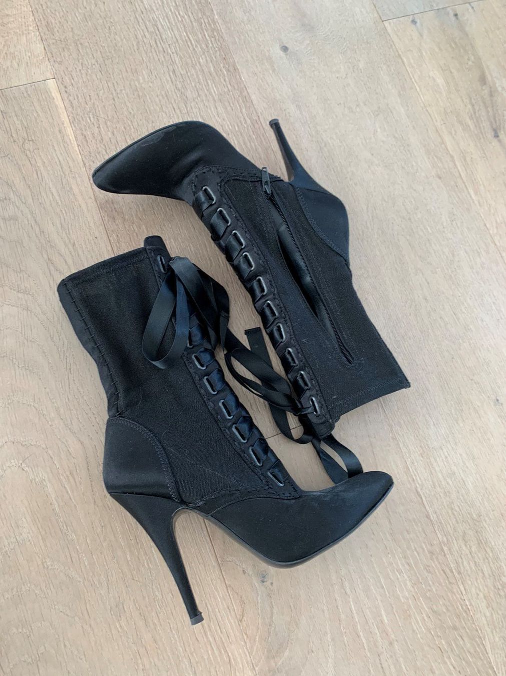 Balmain Scarpe da donna: Stiefeletten Balmain Gr37/5 – Nuovo (secondo la descrizione) da Wädenswil venduto da Climena 1