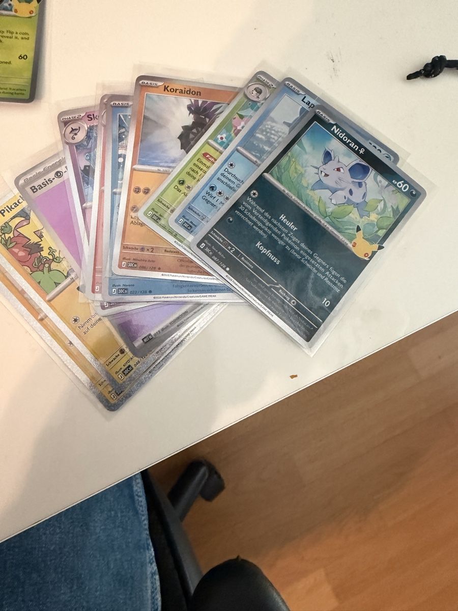 Pokémon Sammelbilder & Trading cards: 30th Anniversary Gemischt EN/DE – Gebraucht aus Lenzburg von cream_scream 7