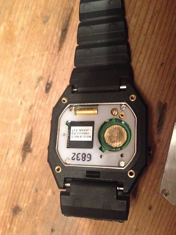Strumenti musicali: Bertone STRATOS Uhr – Usato da Gränichen venduto da Xbertone 4