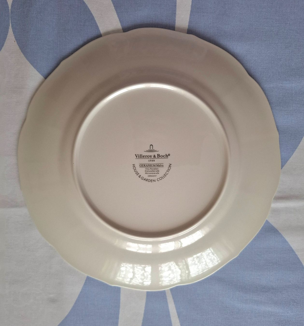Villeroy & Boch Piatti: Villeroy & Boch, Geranium Malve, grosser Teller – Nuovo (secondo la descrizione) da Dulliken venduto da Champolion 1