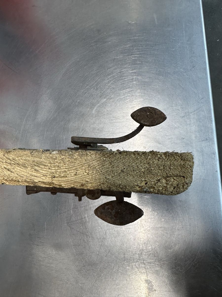 Cadenas: Antikes altes Türschloss mit Holz – D'occasion à Schwende par weesli 6
