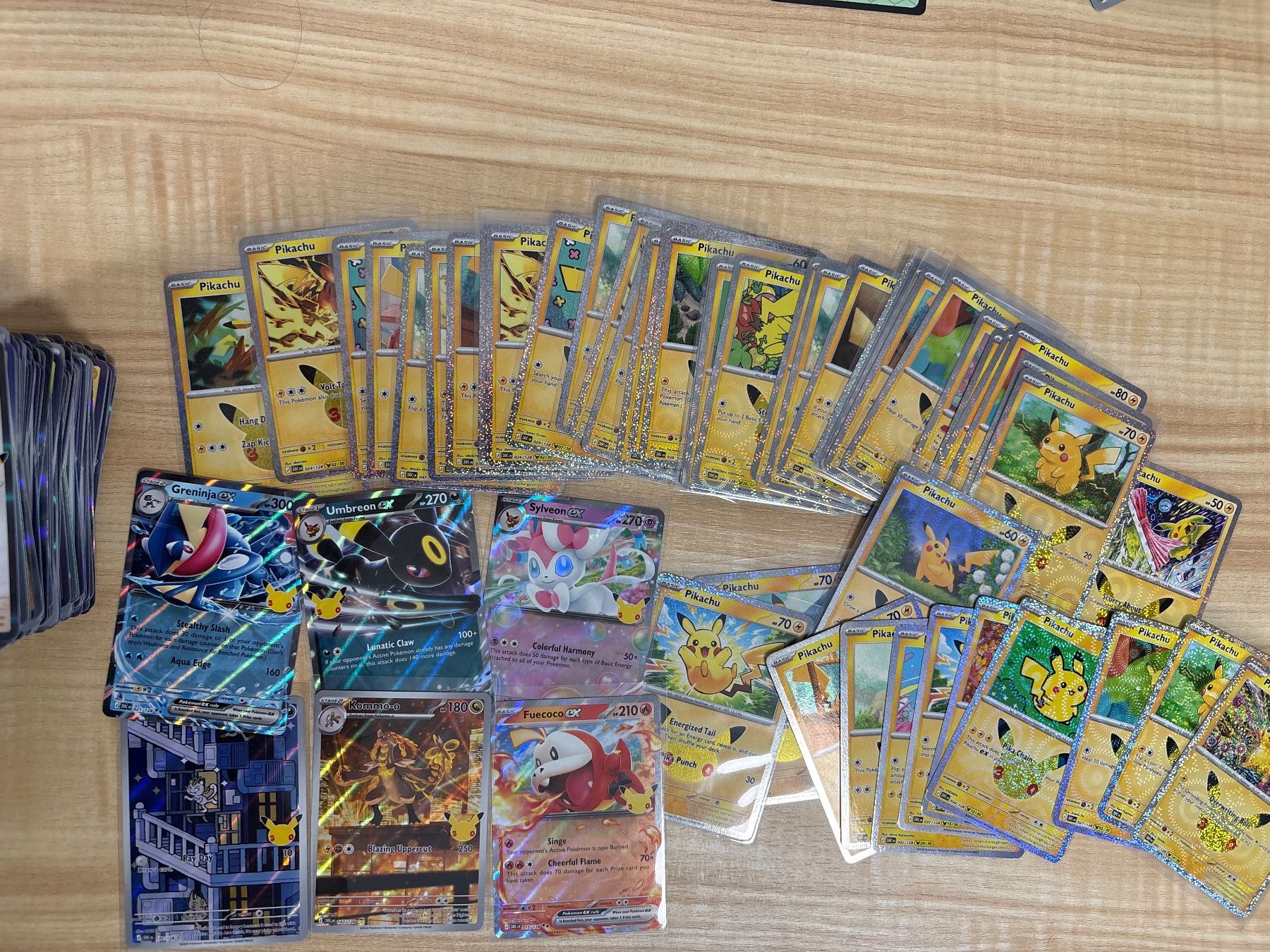Pokémon Carte collezionabili: Pokémon - 30th Celebration - 46x Pikachu + Bulk – Nuovo (secondo la descrizione) da Killwangen venduto da future_gohan 2