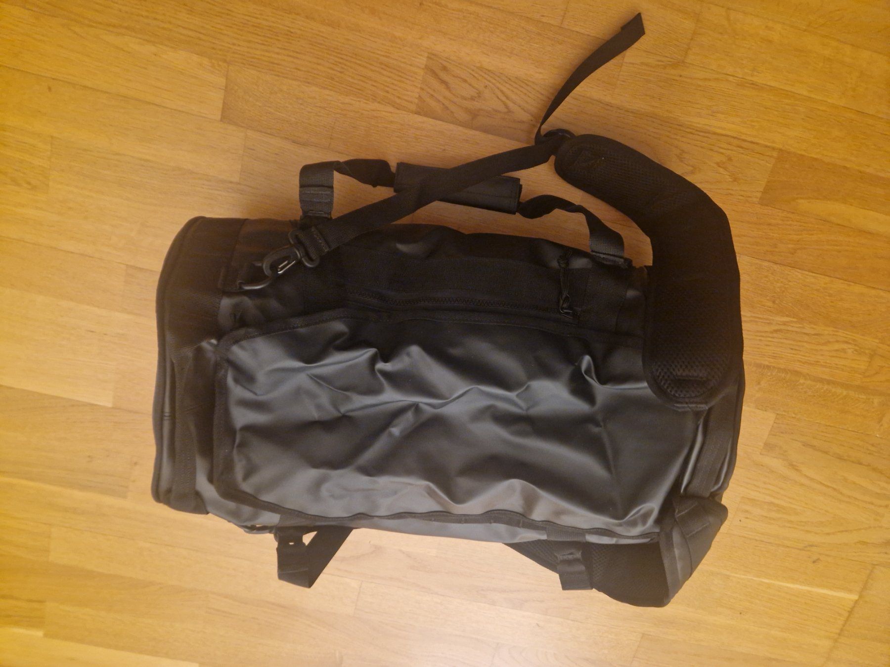 Helly Hansen Borse: Helly Hansen Duffel Bag - 30L - Brand New – Nuovo (secondo la descrizione) da Zürich venduto da 12m_bgd9 3
