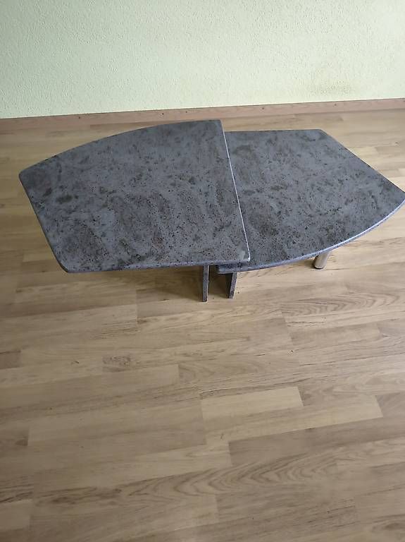 Tables: kleiner Tisch – D'occasion à Mümliswil par wue_v7ky 1