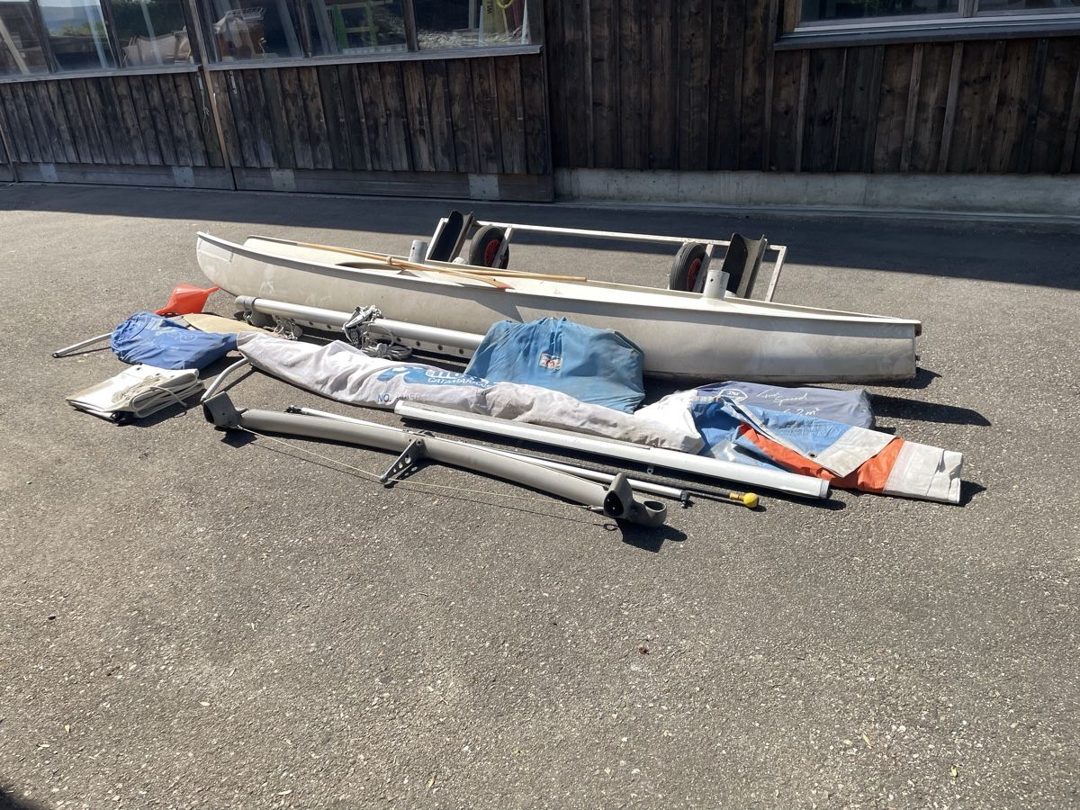 Bateaux: Katamaran – Défectueux à Sissach par Sunil03 1