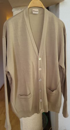 Feine Strickjacke Braun Grösse XL - perfekt für den Übergang