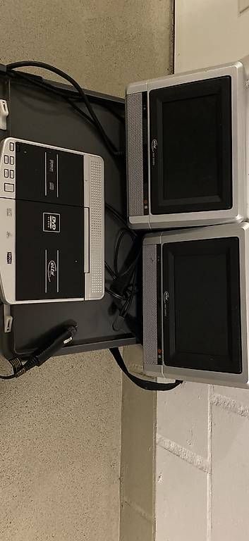 CD: Portable DVD players with dual widescreen LCD display – Usato da Steffisburg venduto da tina613 2