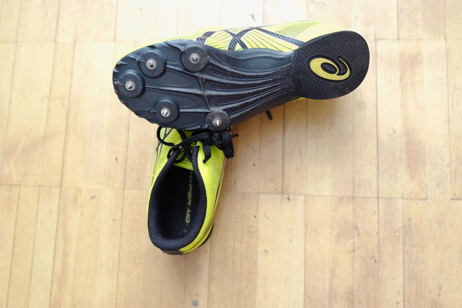 Asics Chaussures garçon: LA Laufschuhe Kinder – D'occasion à Biel/Bienne par mcmilan1 1