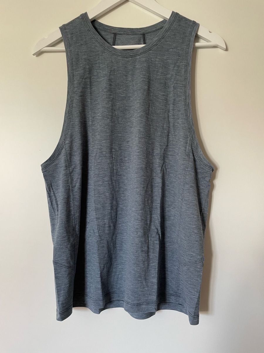 Lululemon Top: lululemon tanktop hellblau-meliert grösse m – Usato da Hettlingen venduto da Gaborrelli
