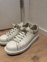 Alexander Mcqueen