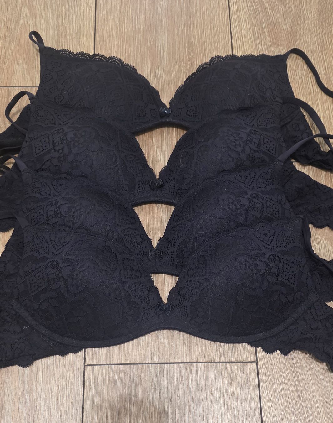 Intimissimi Sonstige Unterwäsche: Intimissimi BH Gioia B85 schwarz – Gebraucht aus Erlinsbach von Beatrice_Aargau