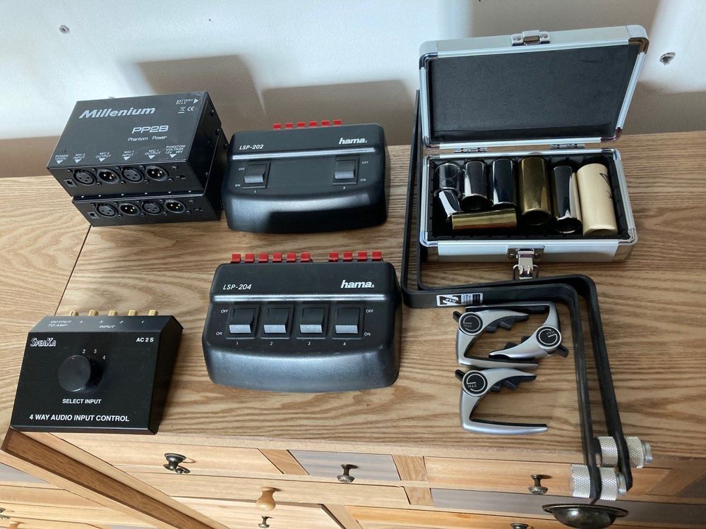 Div. (Slides, Capos, Speaker Selector) (Gebraucht) in Uster für CHF 68 ...