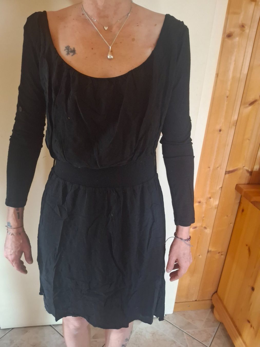 Vestiti: Robe plus longue à l arrière taille S-M – Usato da Villiers venduto da san_jn5w 8