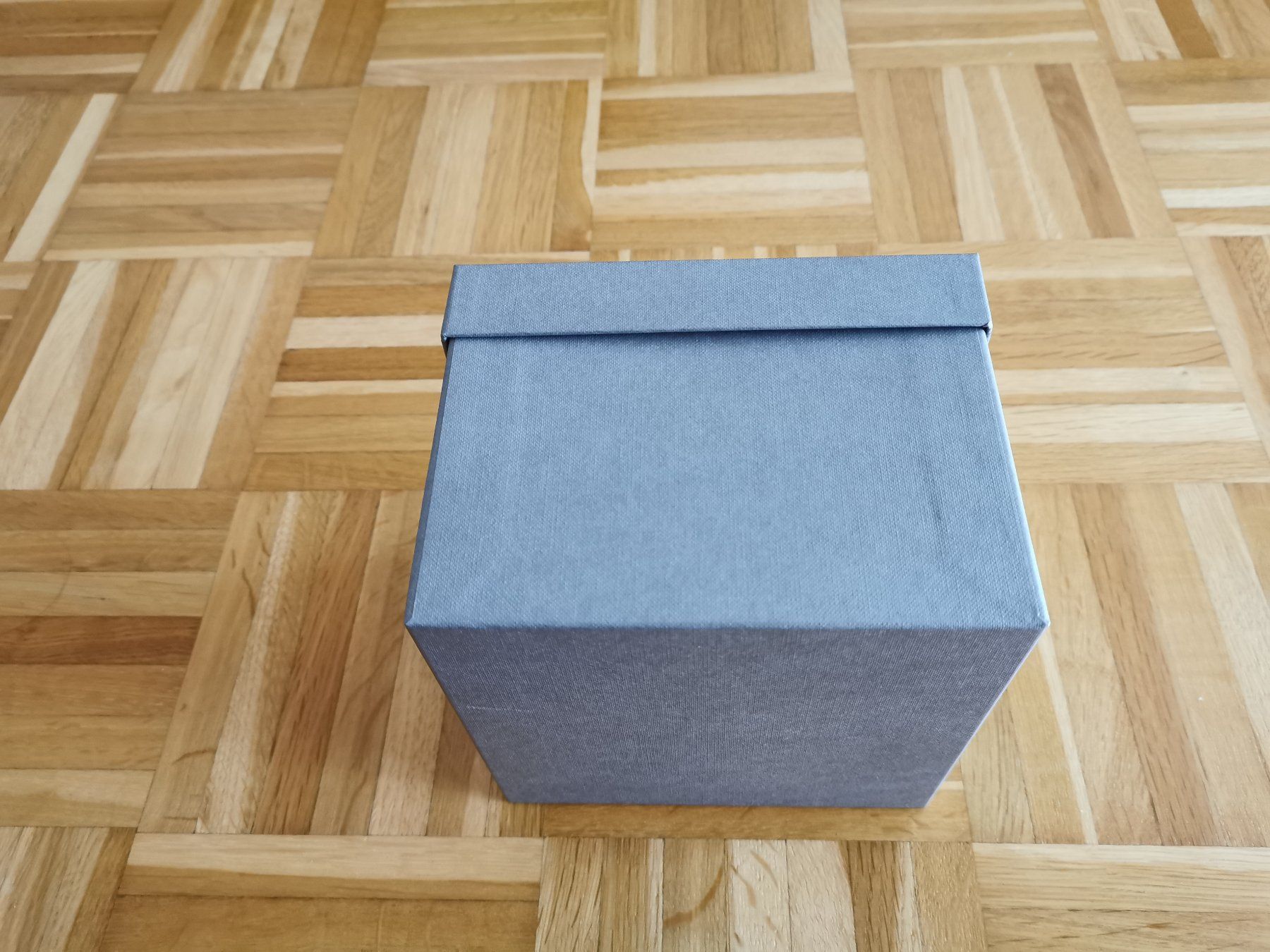Tutte le decorazioni: Geschenkschachtel mit Deckel – Usato da Zürich venduto da Bluemex 2