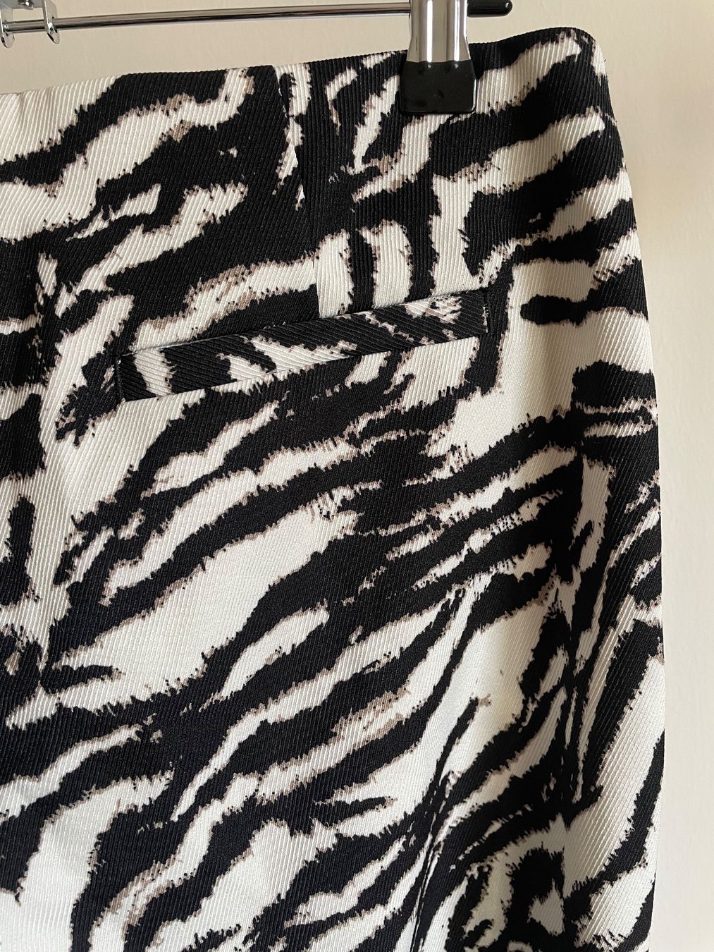 Reformation Hosen: 🦓 Reformation Vida Low Rise Pant US Size 0 – Gebraucht aus Zürich von hol_bc6v 3