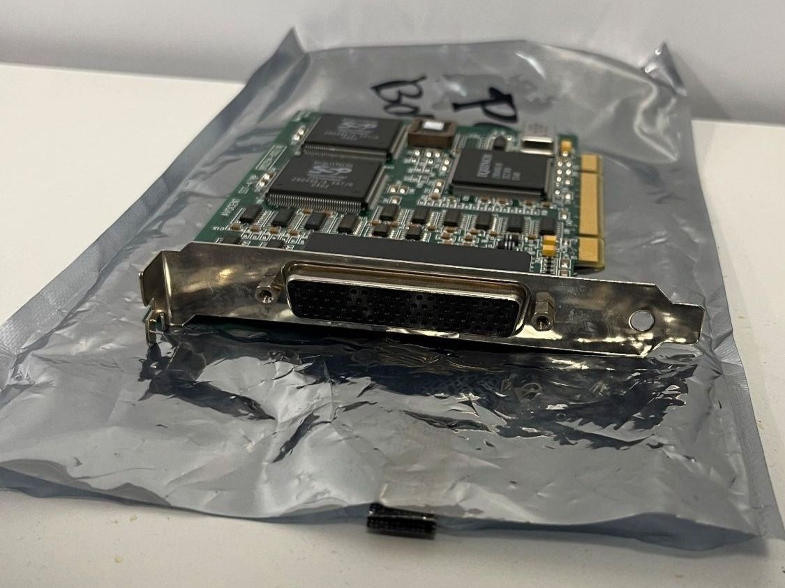 Accessori da laboratorio: Avocent Sst-4/8P PCI Karte – Usato da Niederdorf venduto da LeptonAG_Labor 1