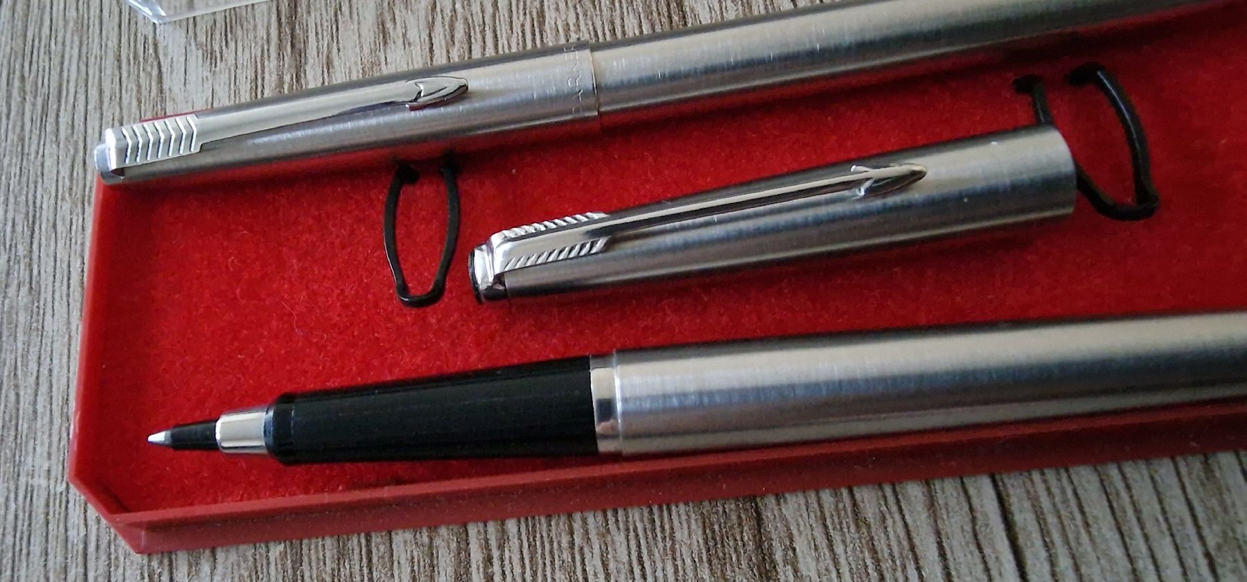 Parker Penna & Evidenziatori: Lots de 2 stylos à bille "Parker mod. 45" – Usato da Genève venduto da Petit-Ange 4