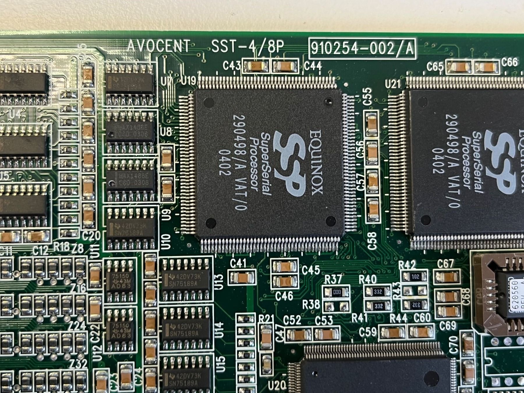 Accessori da laboratorio: Avocent Sst-4/8P PCI Karte – Usato da Niederdorf venduto da LeptonAG_Labor 3