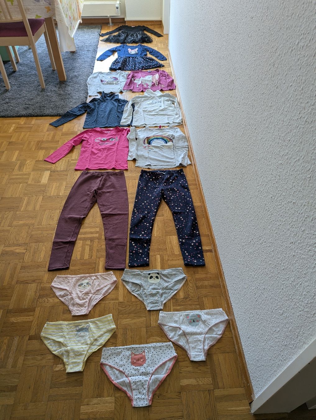H&M Lotti & Set di vestiti: Mädchen Kleiderset Grösse 134-140 – Usato da Lengnau AG venduto da sus_znf9 3
