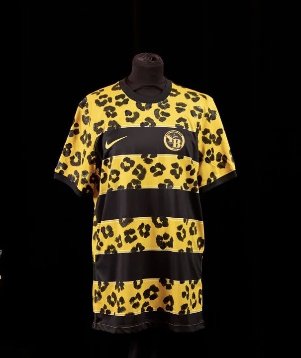 Young Boys Canottiere & Pantaloni: YB Trikot 2026 – Nuovo e nell'imballaggio originale da Zollikofen venduto da Marvin_Hal