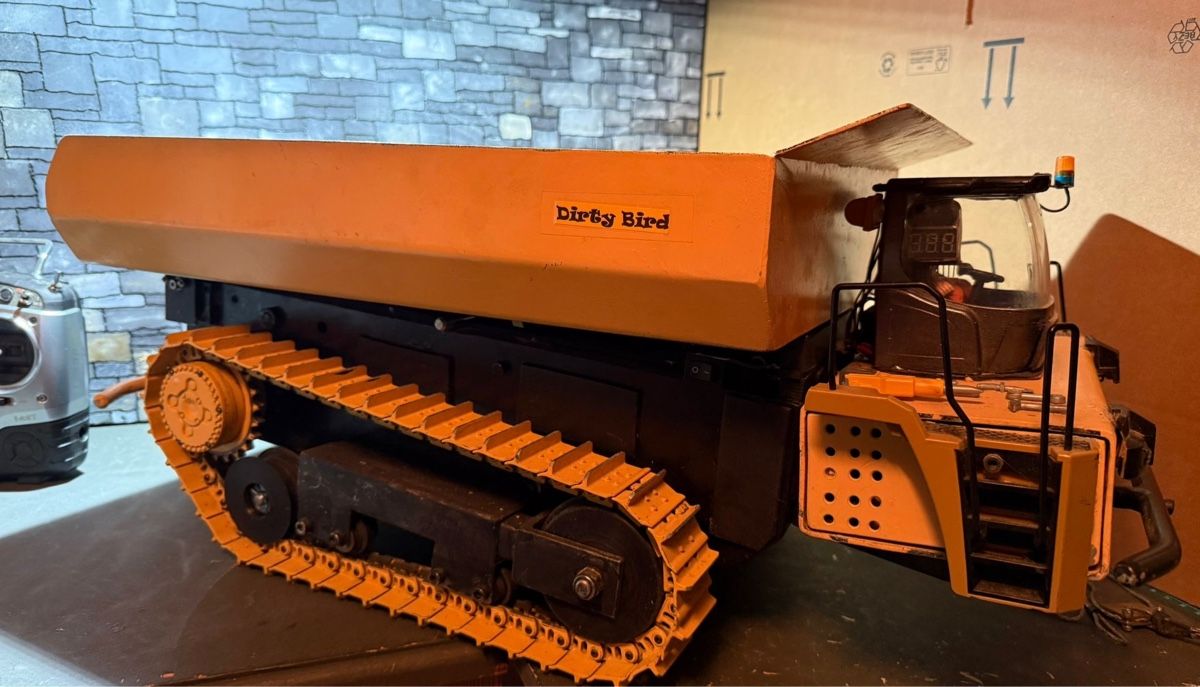 Modellismo RC: Hydraulischer Raupendumper 1:14 – Usato da Altdorf UR venduto da modellbau-widmer 3