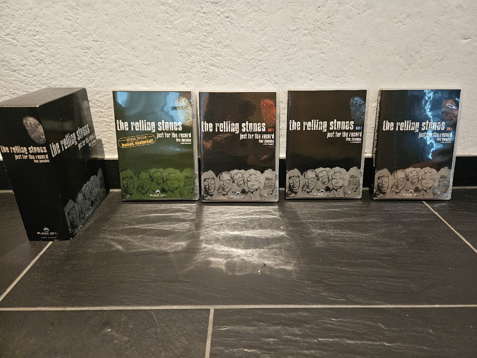 Tutti i DVDs: Rolling Stones - Just for the Record (DVD Box)4 DVDs – Usato da Bertschikon Gossau venduto da simla09