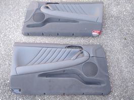 Alfa Romeo  GT  Türverkleidungen vorne links und rechts