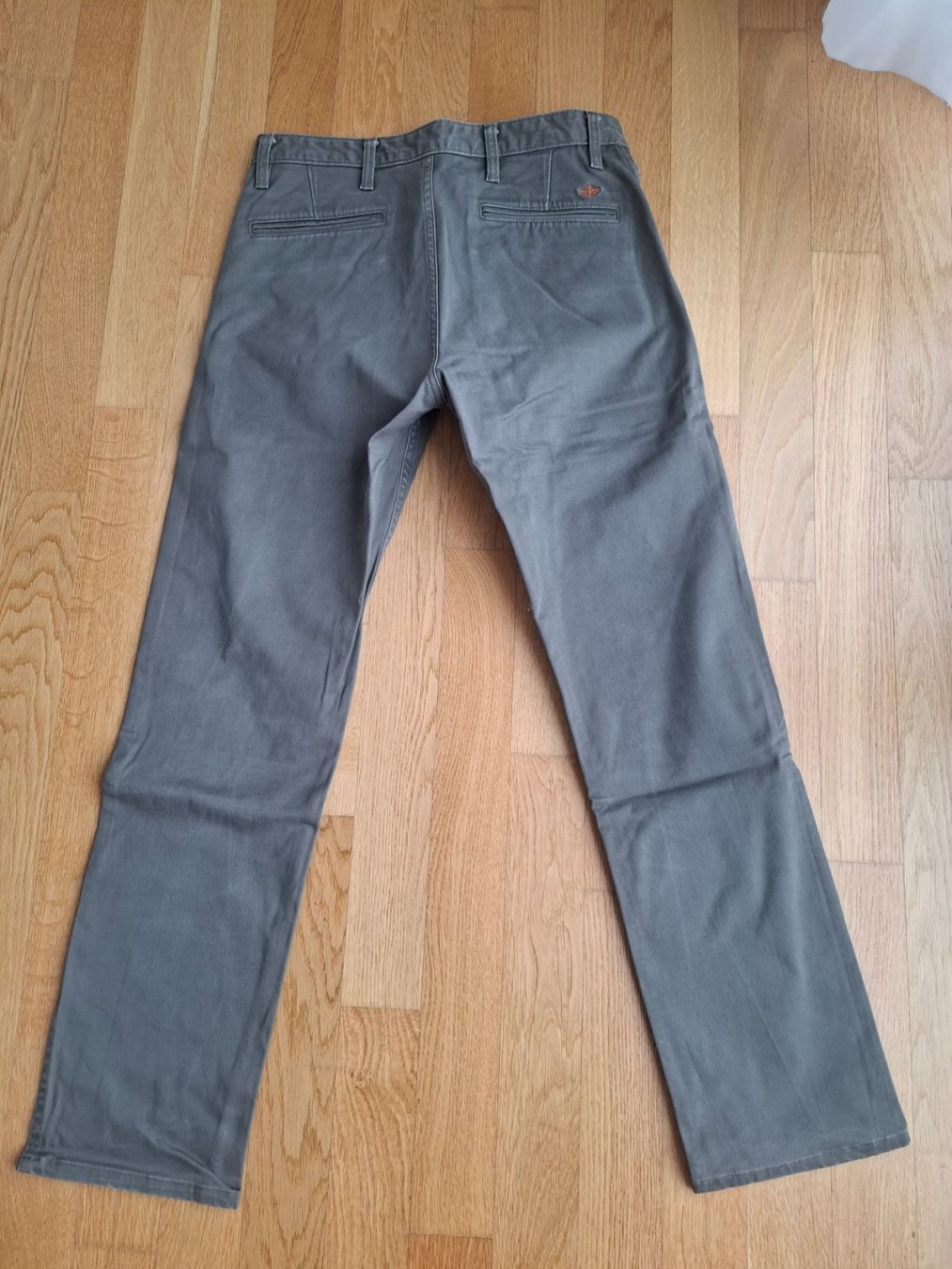 Pantalons: Dockers Herren Hose, Farbe Grau, Grösse 30/30 – D'occasion à Romanshorn par lichtmond2022 1
