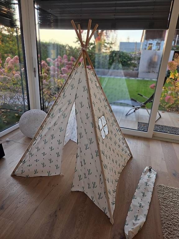 Alri letti & mobili per bambini: Kinder Spielzelt Tipi – Usato da Richterswil venduto da DRW91