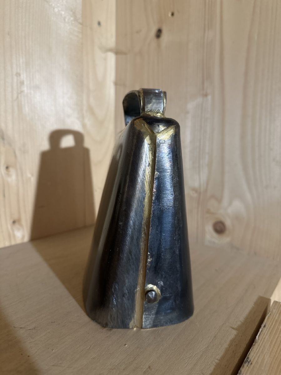 Campanacci mucche: Neue Büeler Bisse 16cm – Nuovo e nell'imballaggio originale da escholzmatt venduto da D.B-Treicheln 1