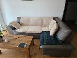 Kunstleder-Sofa mit ausziehbarem Bett