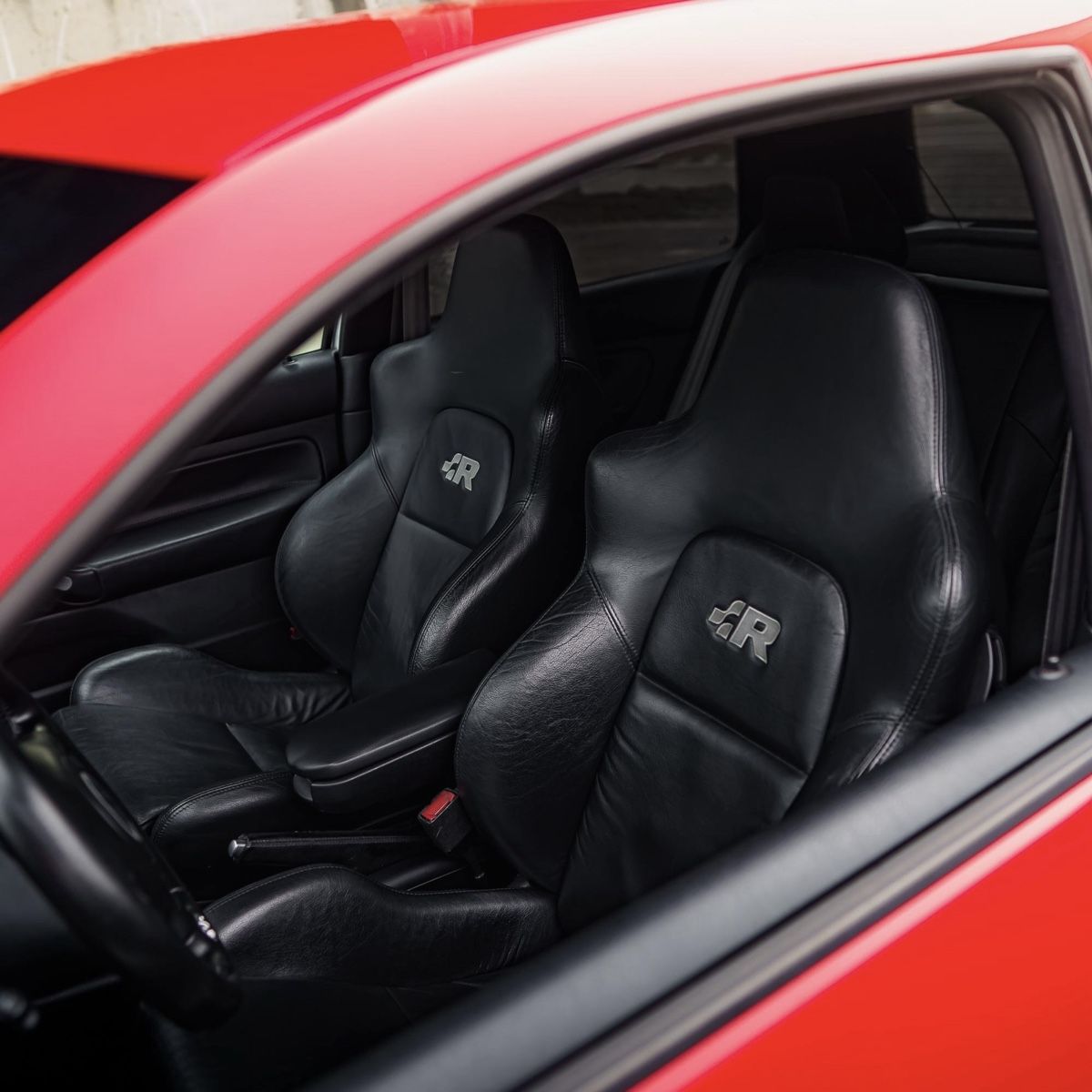 VW Autos: Golf 4 r32 – D'occasion à Lajoux JU par EmGo32 5