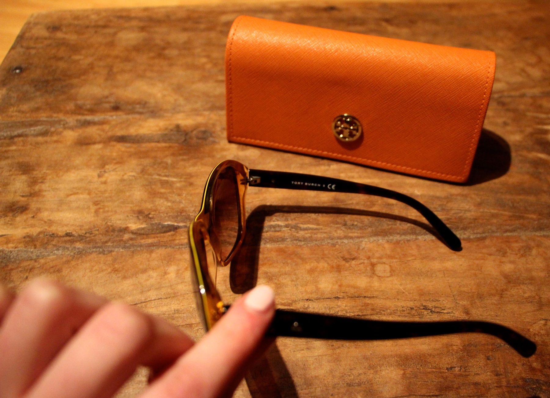 Occhiali & Lenti: Tory Burch Sonnenbrille Neu mit Etui – Nuovo e nell'imballaggio originale da Lausanne venduto da Julerde 3