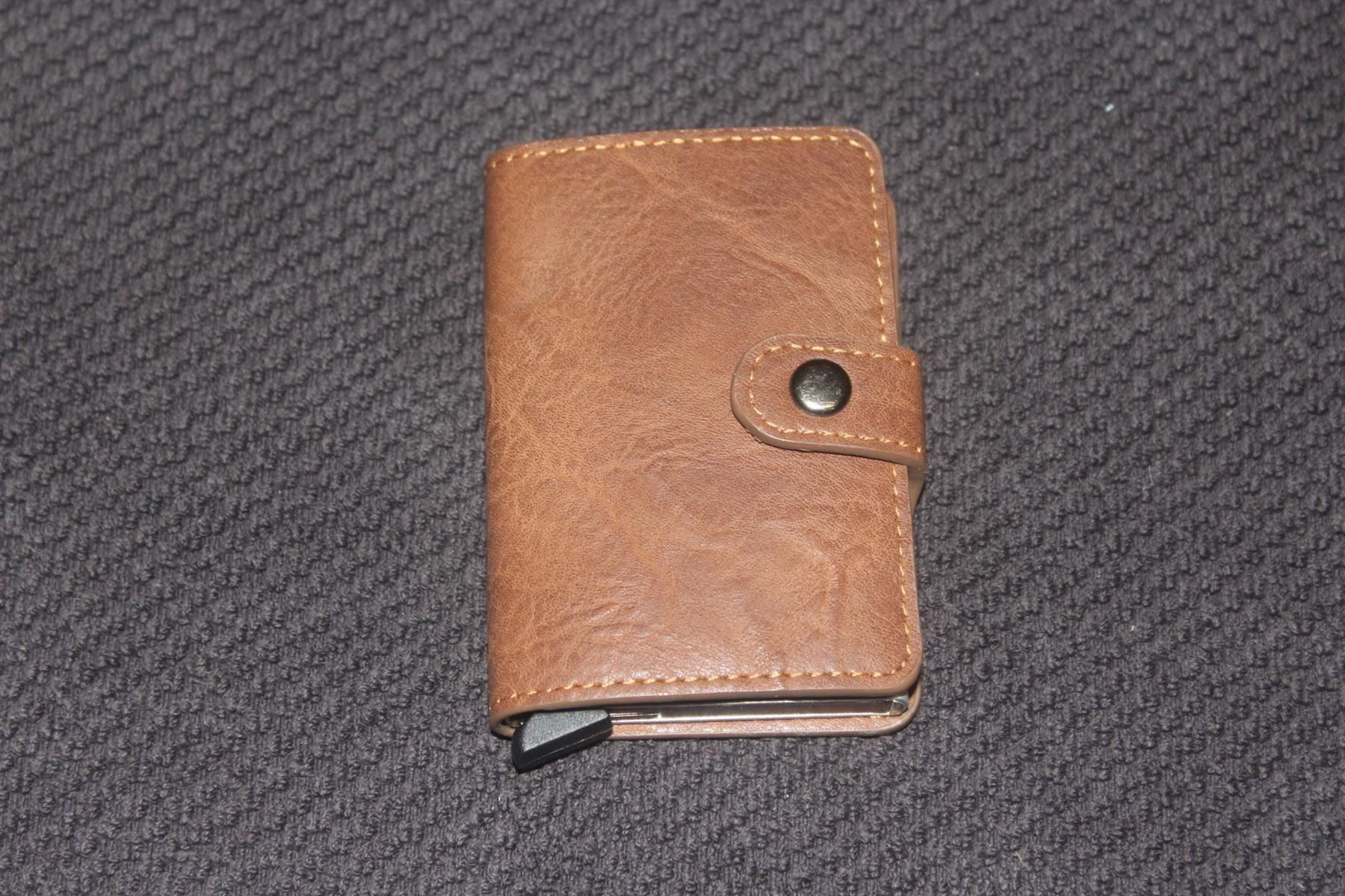 Brieftaschen: Braun RFID Block Braun Leder Karten etui – Neu (gemäss Beschreibung) aus Kirchdorf AG von Apost008