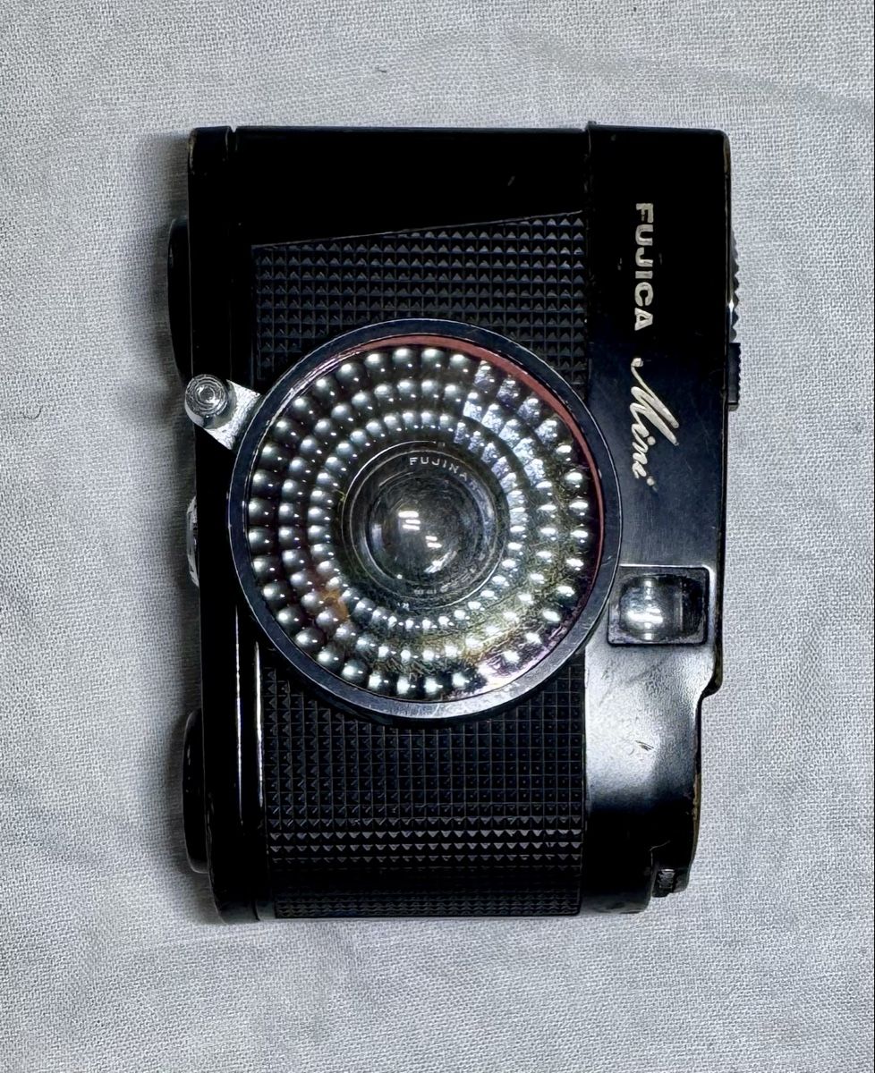 Fujica Fotocamera: Fujica Mini – Usato da Bern venduto da honolalu