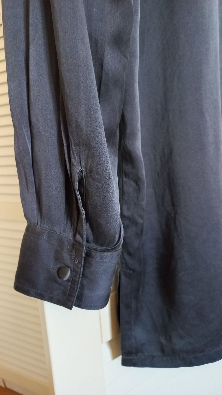 Blusen: Bluse Tunika 100% Seide, Gr. M – Gebraucht aus Bévilard von belkin 4