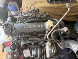 Volvo B230FT et AW71